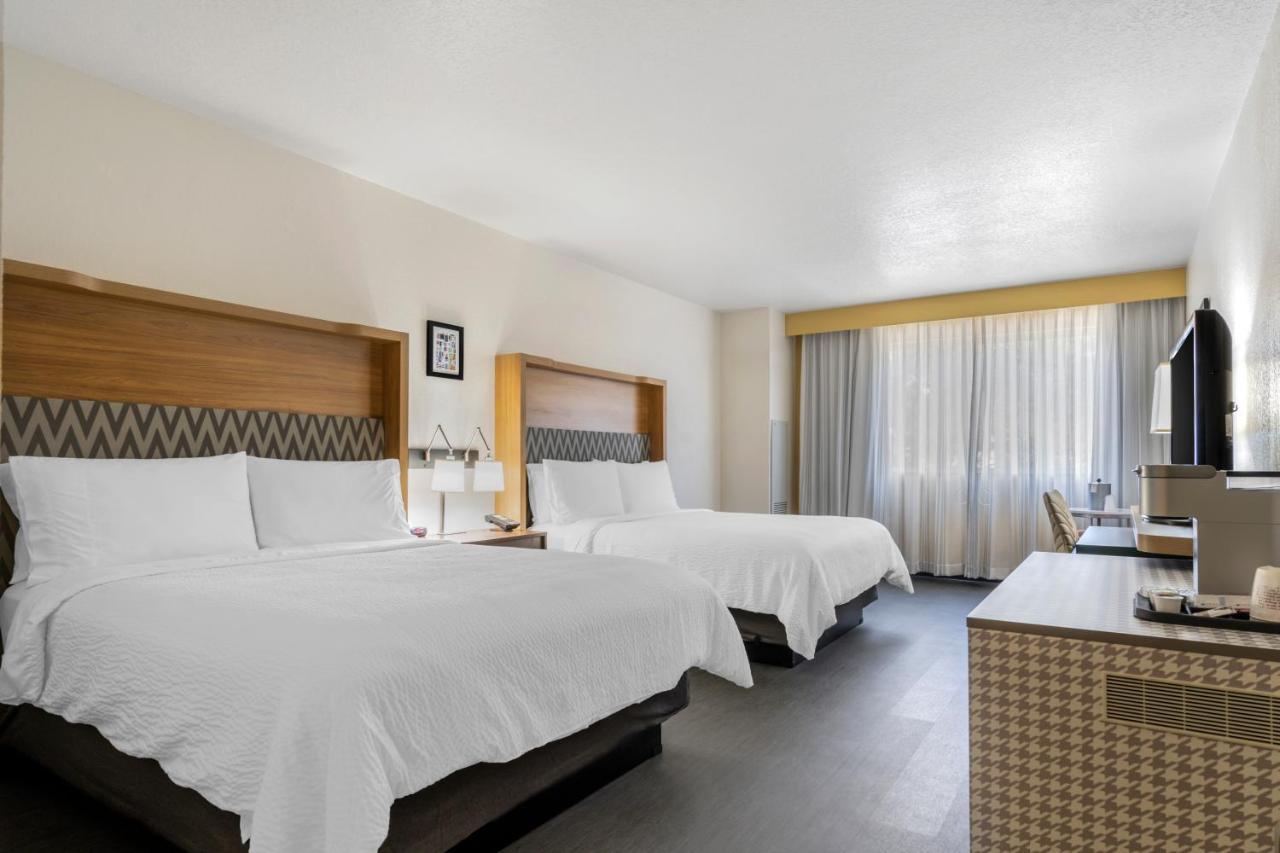 Holiday Inn Orlando International Dr-Icon By Ihg Williamsburg Екстериор снимка
